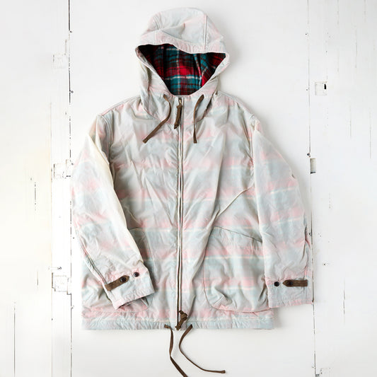 フード付きチェックアウター