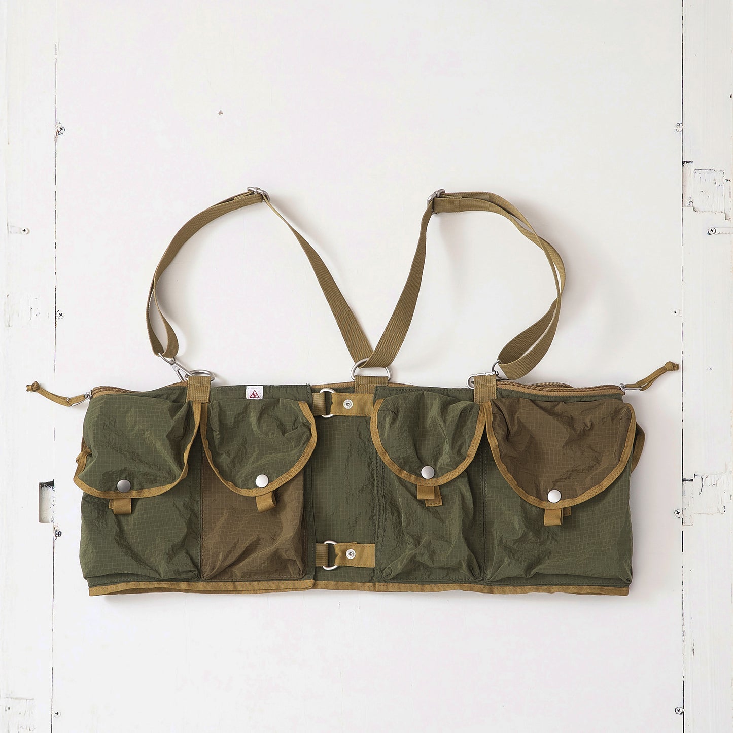 ユーティリティバック