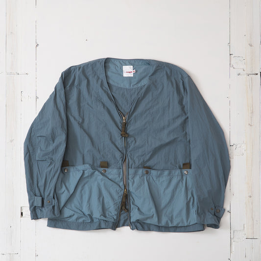 ライトウエイト ナイロンブルゾン